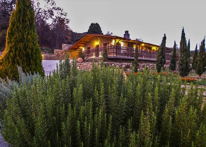 Katoikies Aiolos * Kato Sinikia Trikalon