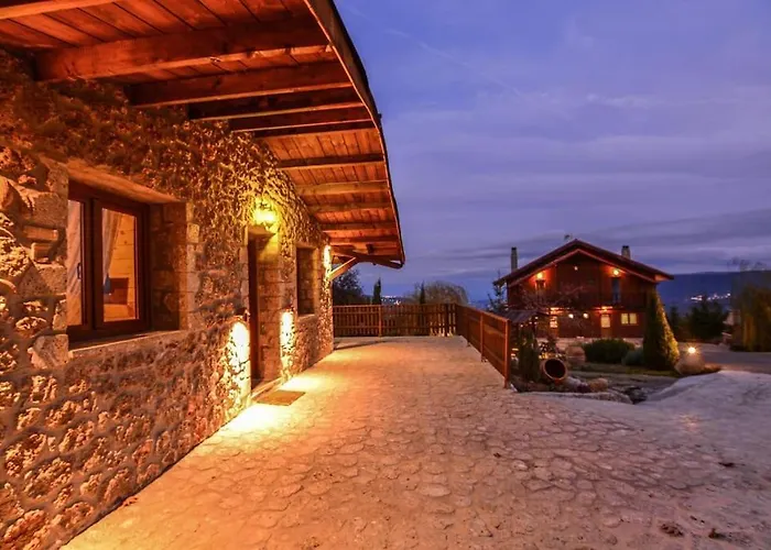 Katoikies Aiolos Chalet